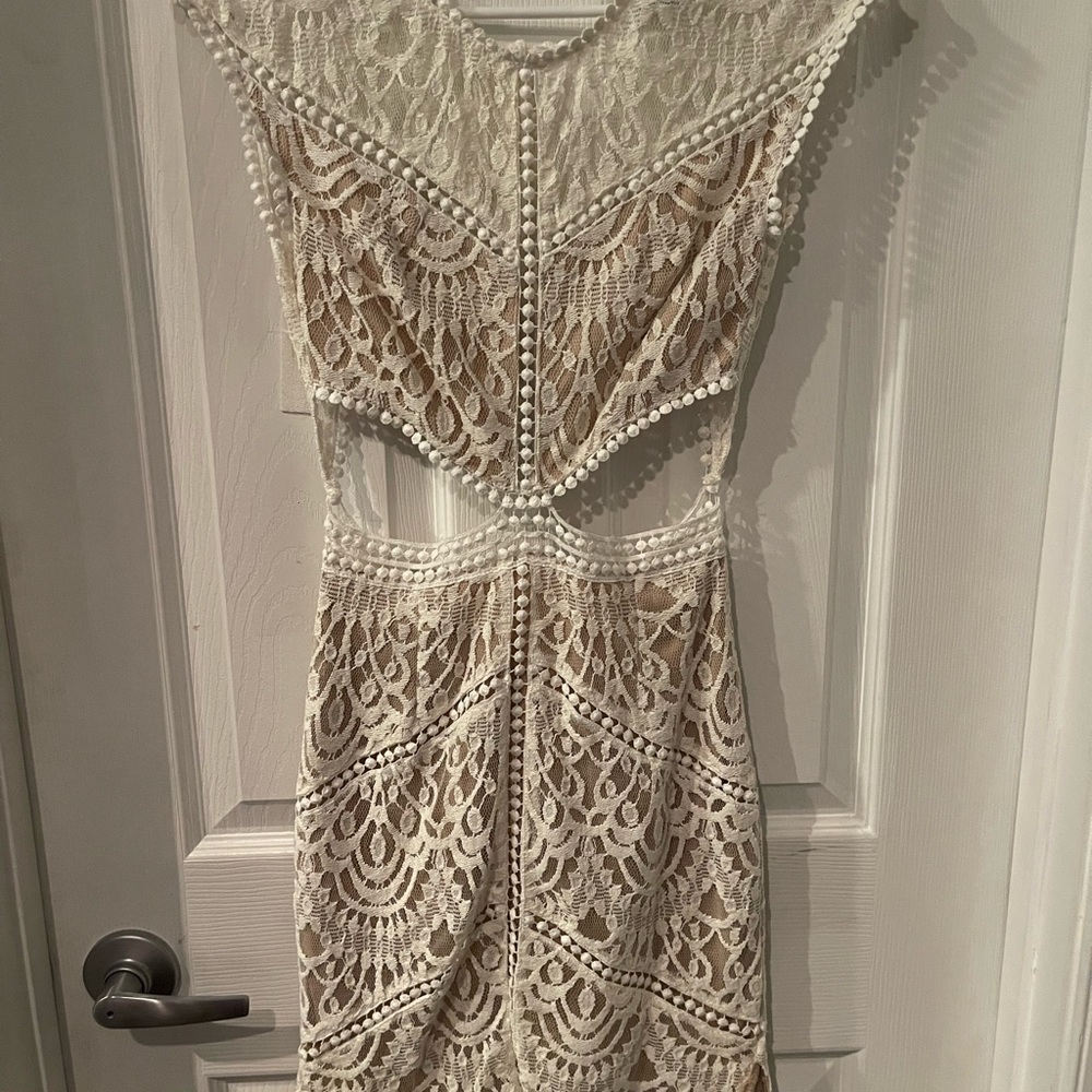 Elegant White Lace Dress
